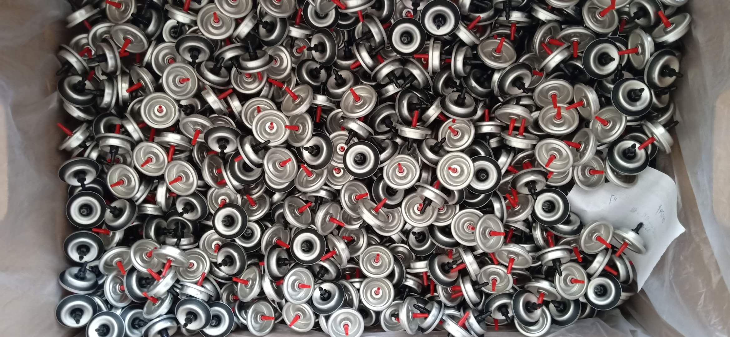 v&aacute;lvula aerossol de recarga de g&aacute;s butano mais leve